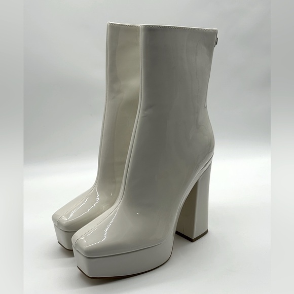 Guess BYRA Women’s Platform Block Heel Ankle Boots Ivory Patent Size 10M NWB - Picture 4 of 11